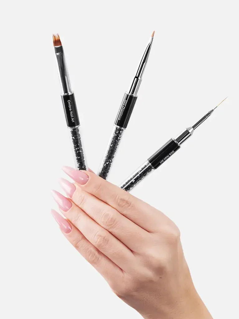 Victoria Vynn : accessoires pour les ongles, outils et accessoires de salon