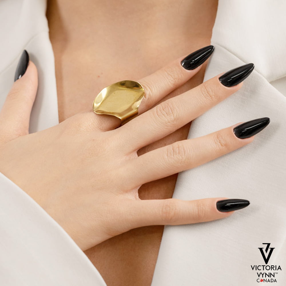 iQ Vernis à ongles n° 036 Incognito Black 10 iq vegan nail polish 036 1 1