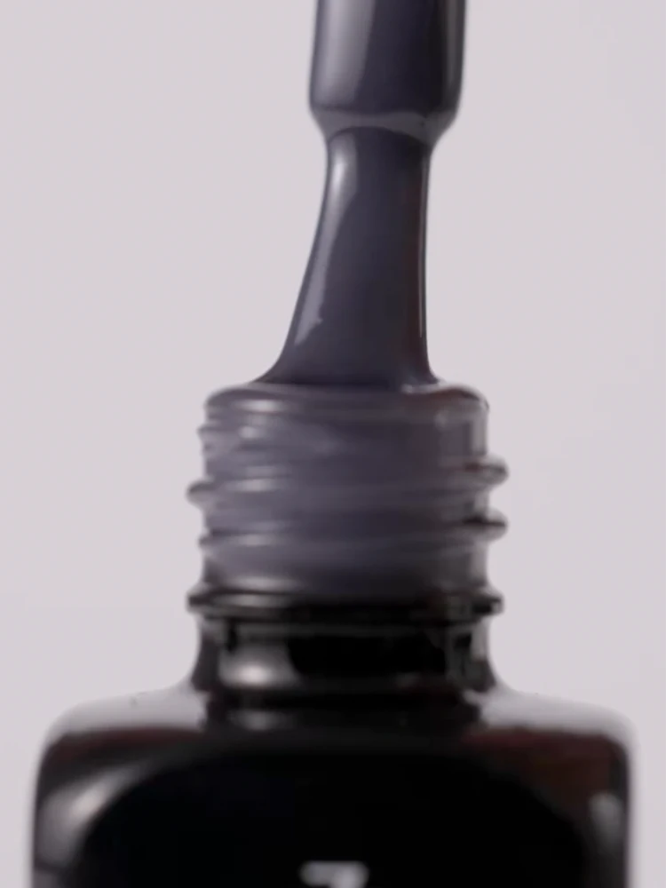 victoria vynn im woman collection gel polish no. 391 im classy 1 2