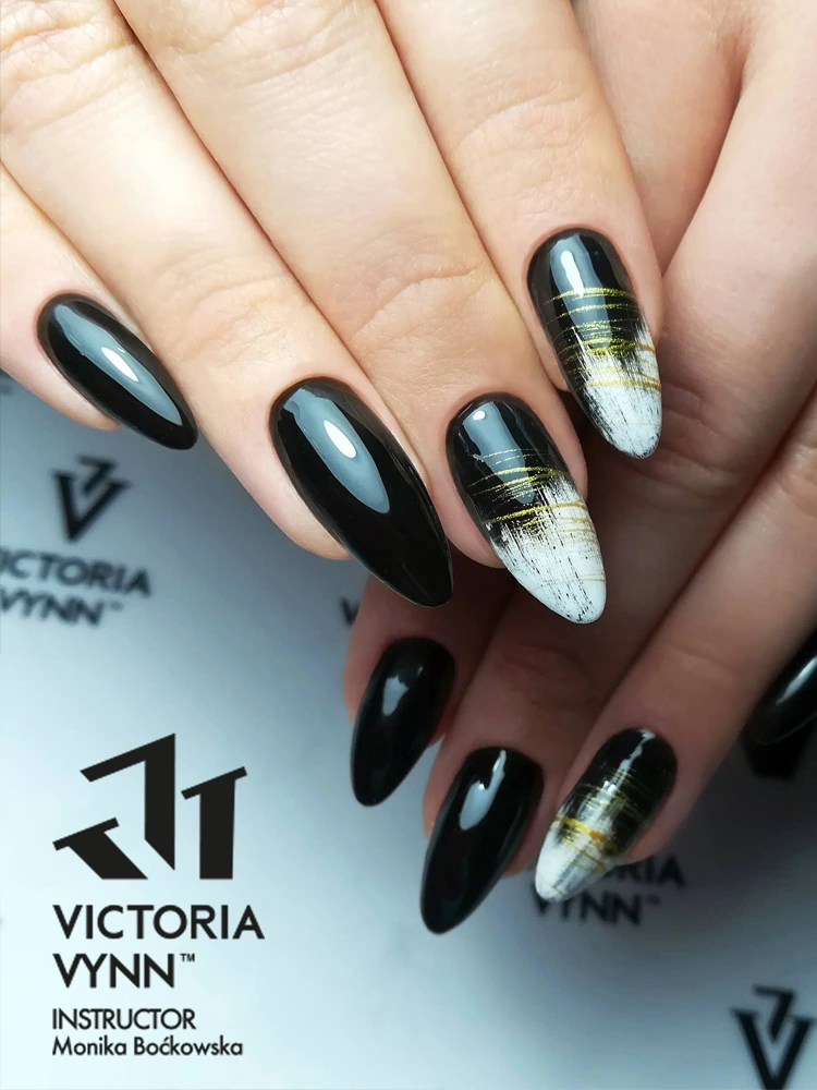 Les meilleurs vernis gel noirs intenses Victoria VYNN Pure Creamy Hybrid 036 Jet Black