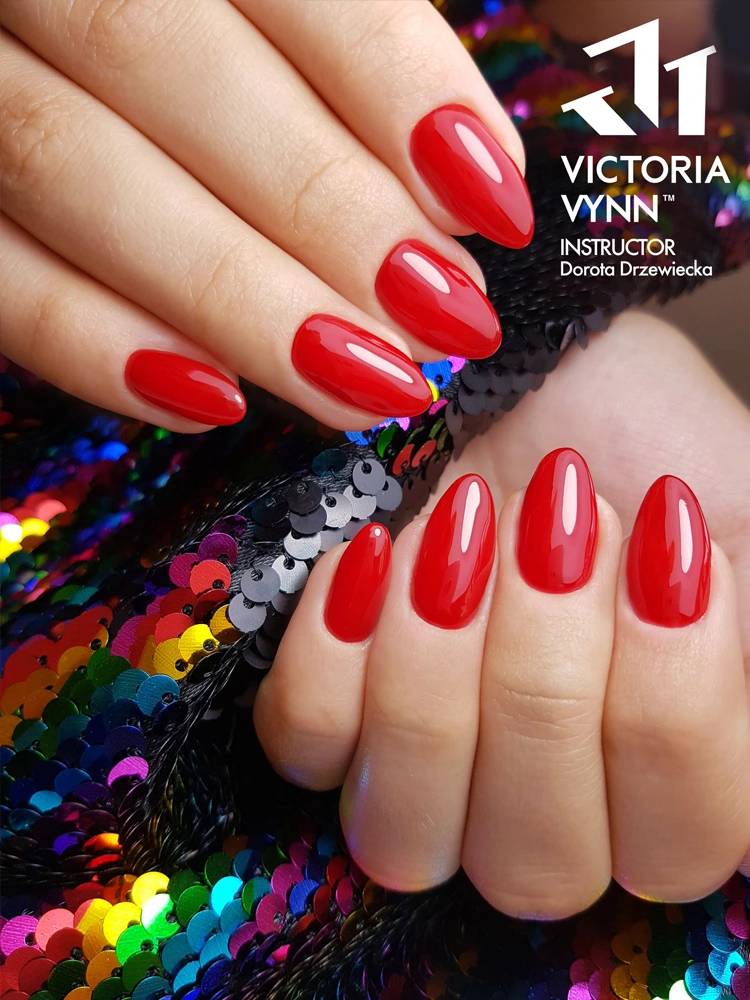 Las uñas rojo rubí más atractivas: Victoria VYNN Pure Creamy Hybrid 023 Really Ruby
