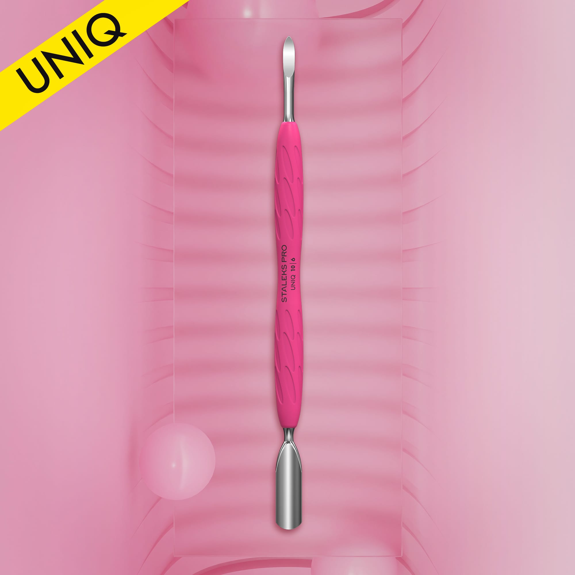 Pousse-cuticules Staleks « Gummy » avec manche en silicone UNIQ 10 TYPE 6 (pousse-cuticules large et arrondi et cure-ongles)
