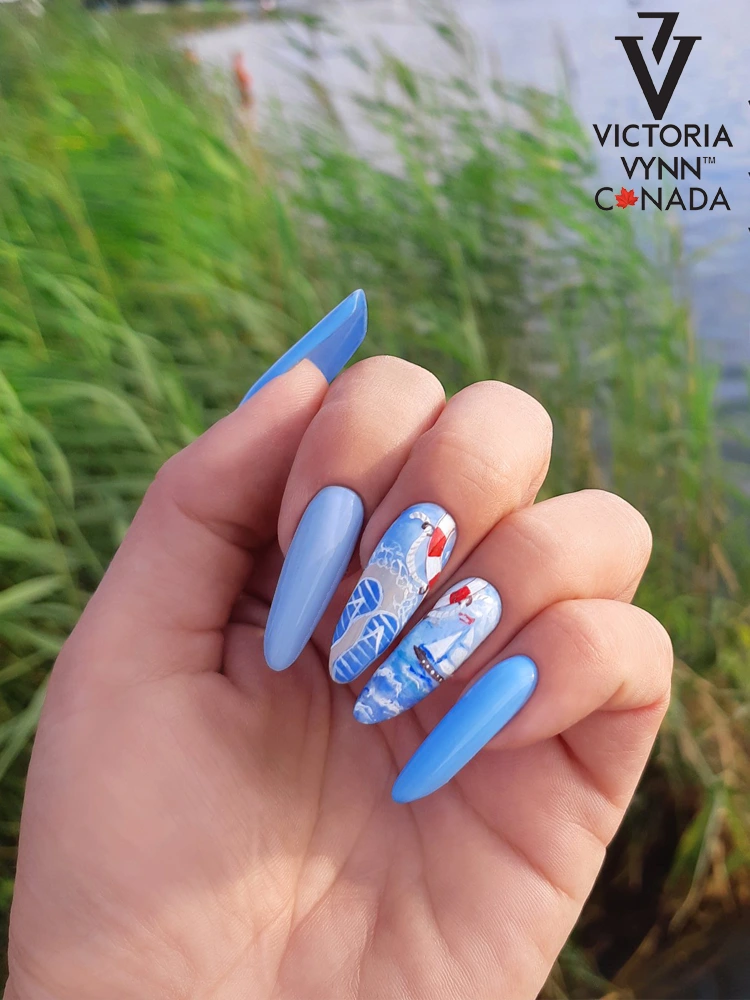 Las mejores uñas en azul océano: Victoria Vynn Pure 031 Endless Ocean