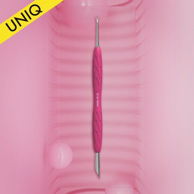 Pousse-cuticules Staleks PRO Gummy avec manche en silicone UNIQ 11 TYPE 2 (pousse-cuticules biseauté et en boucle)