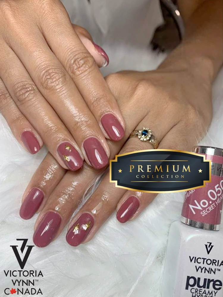 Uñas únicas en rosa sucio: Victoria Vynn Pure Creamy Hybrid 050 Secret Heart