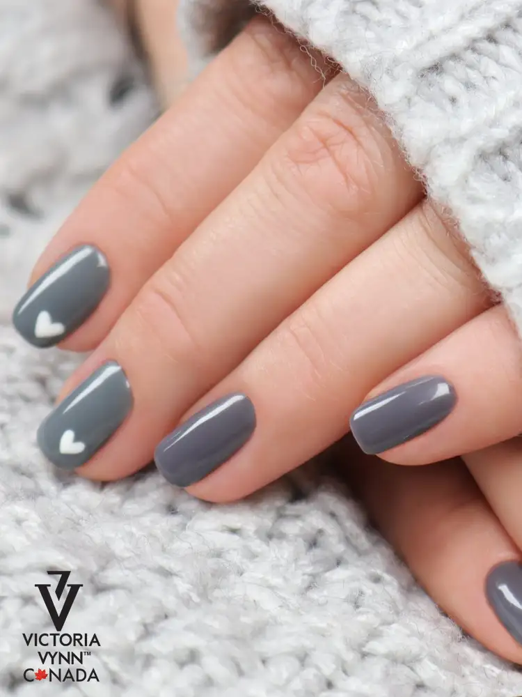 Oria Vynn, uñas gris oscuro, híbrido cremoso puro 094 Fashion Grey
